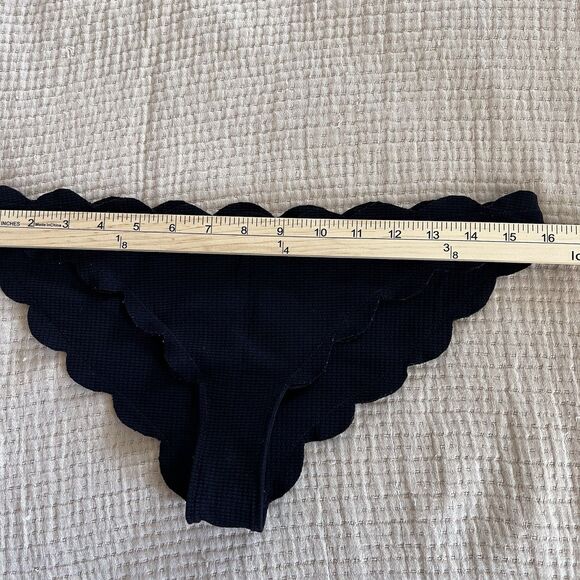 MARYSIA Antibes Scalloped Seersucker Bikini Bottom Women Large Reversible $159 - Picture 3 of 7